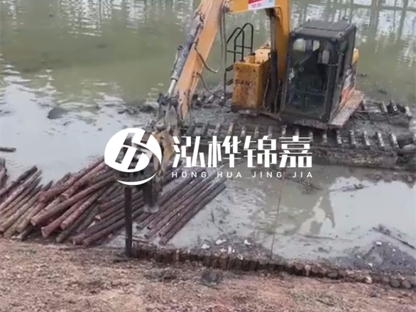 怎么選擇靠譜的松木樁施工隊 - 水上打松木樁聯(lián)系電話多少？
